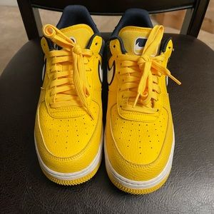 Men’s  Air Force 1 size 8